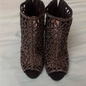 Betsey Johnson 4” Black Diamond Studded Cut-Out Peep Toe Ankle Bootie Size 8 US